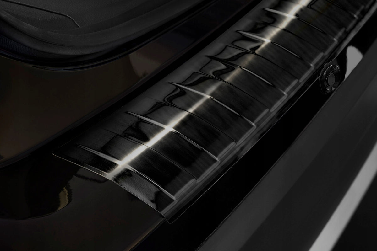 Bakfangerbeskytter Mitsubishi Outlander III Facelift (2015-2022) – rustfritt stål - detaljer