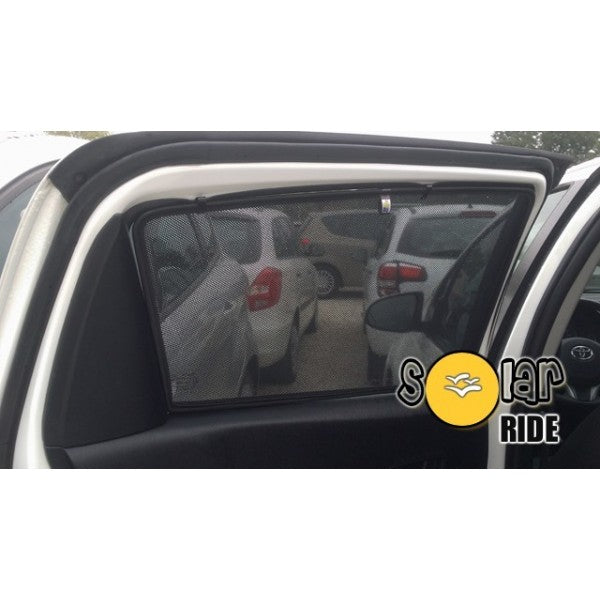 Solskjerm Toyota Yaris III (2011-2019) (2 stk) - sett bakfra
