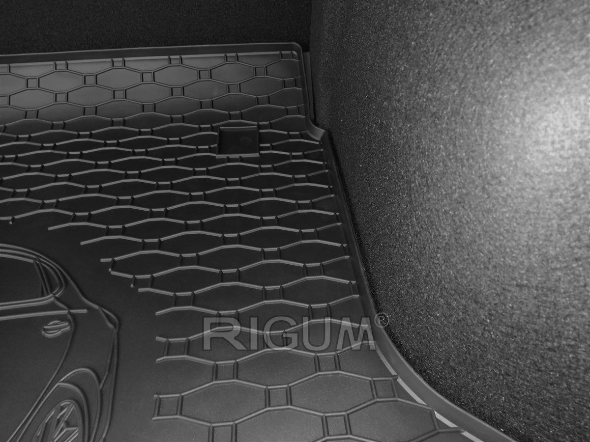 Rigum bagasjeromsmatte til Hyundai i30 III Fastback Facelift – med 10 mm sidekant