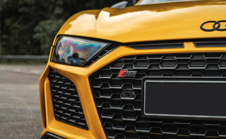Emblem/logo til Audi R8 Sport Audi R8 4S Black Glossy / Red i svart og rød blank utførelse for front grill