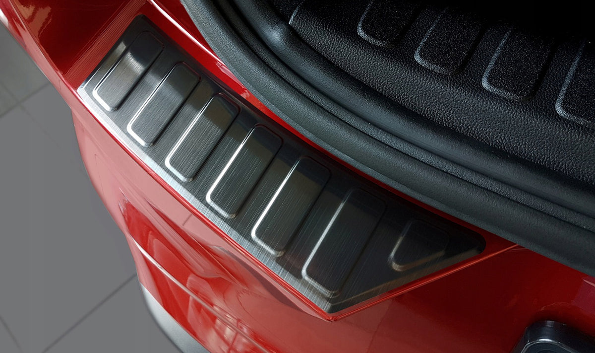 Avisa bakfangerbeskytter til Ford Puma / Puma Gen-E – enkel montering med 3M-tape