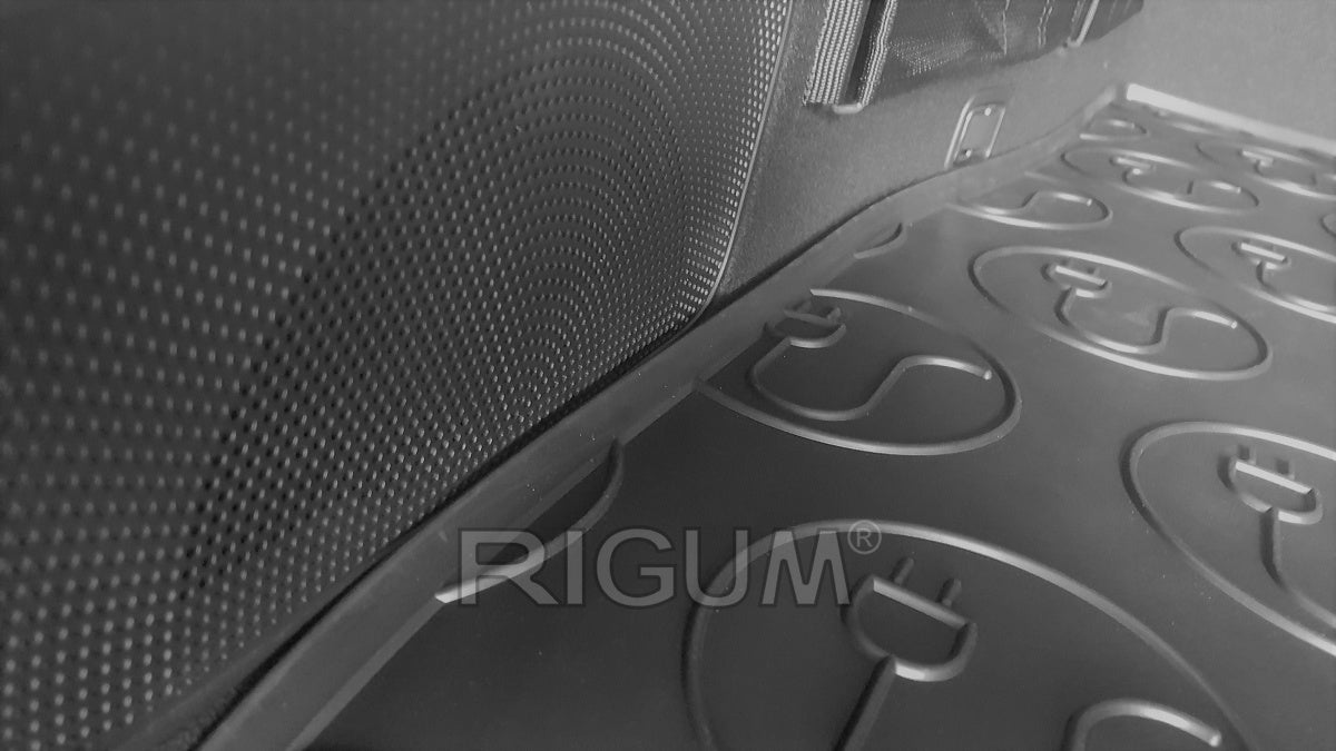Rigum bagasjeromsmatte til Kia OPTIMA IV SW PHEV Hybrid – 10 mm sidekant