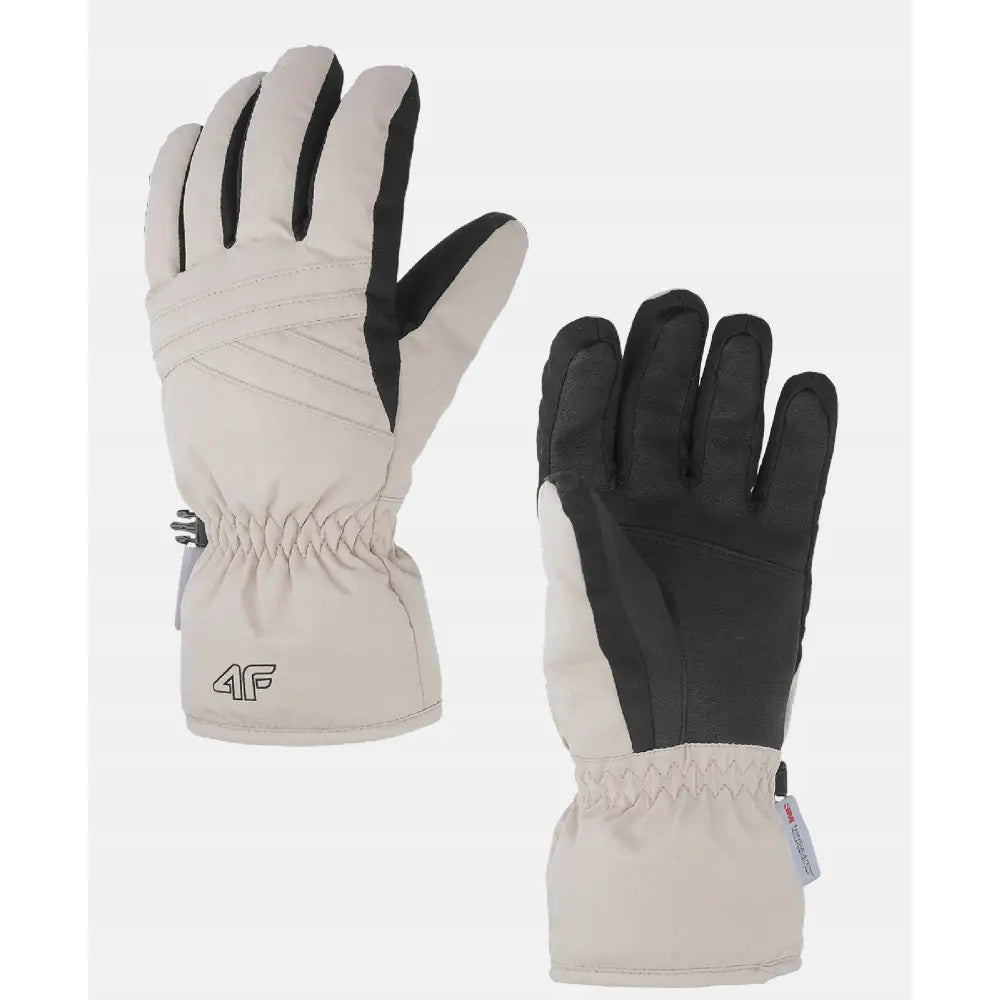 4F skihansker til dame i beige med sorte detaljer, synlig elastisk håndledd og tydelig logo nederst.