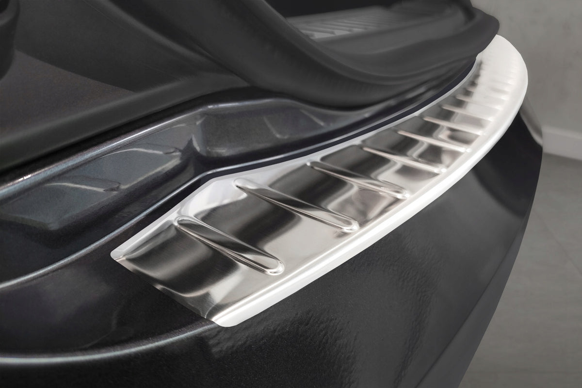 Avisa bakfangerbeskytter til Tesla Model S – enkel 3M-montering