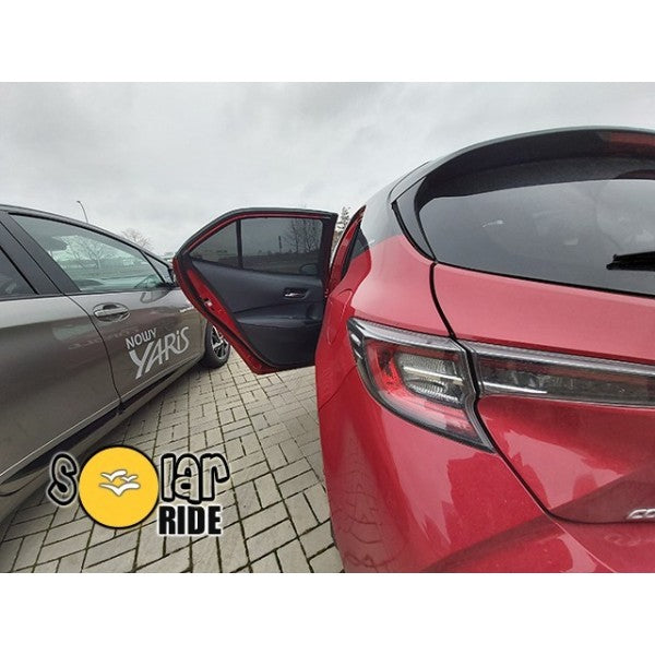 Solskjerm Toyota Corolla Hatchback XII (2019-) (1 stk) - sett forfra