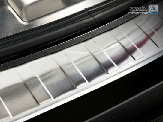 Bakfangerbeskytter Ford Explorer V U502 (2011-2016) – Rustfritt stål - detaljer