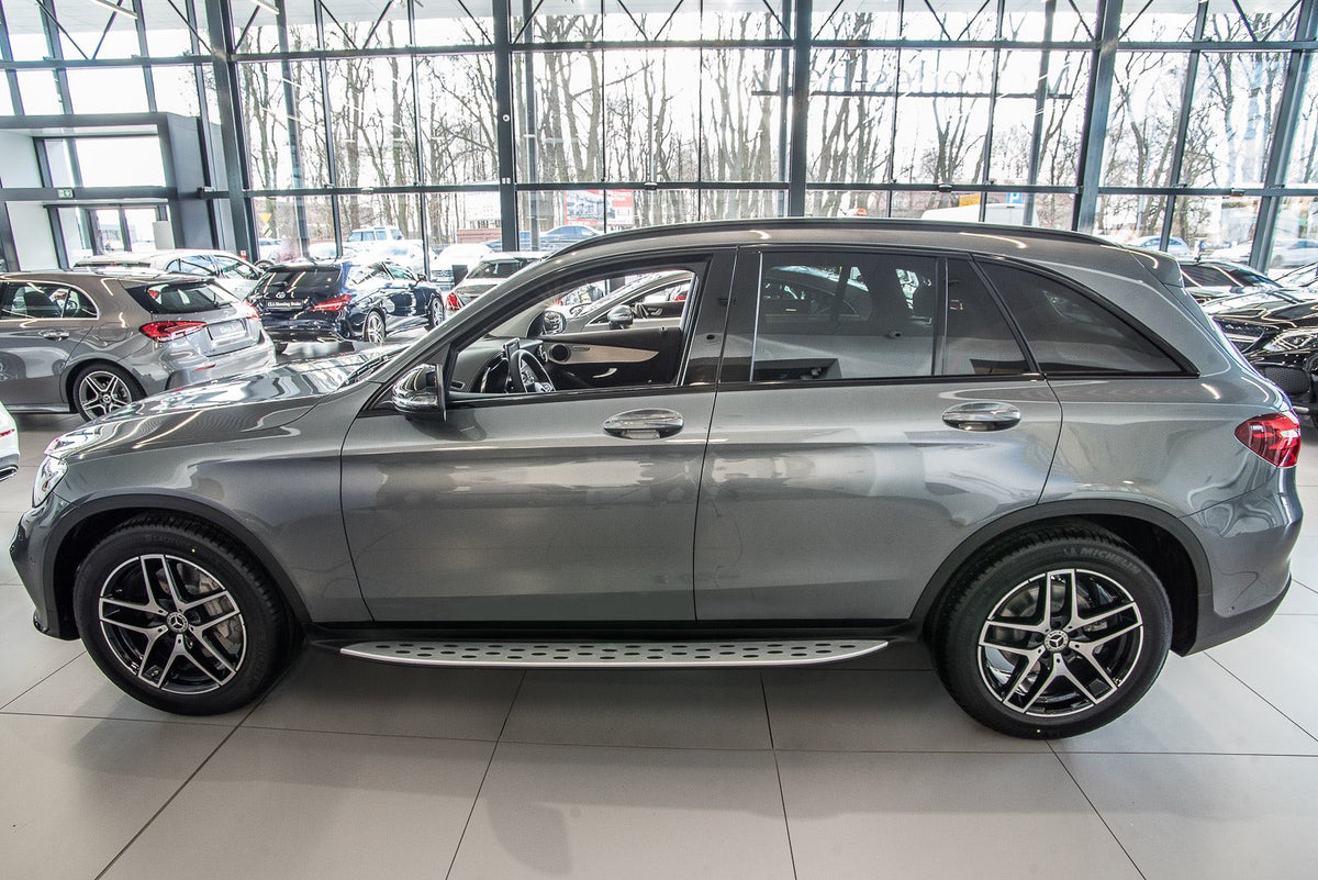 Stigtrinn Mercedes GLC (X253) Ventshield (2015-2022) - sett forfra