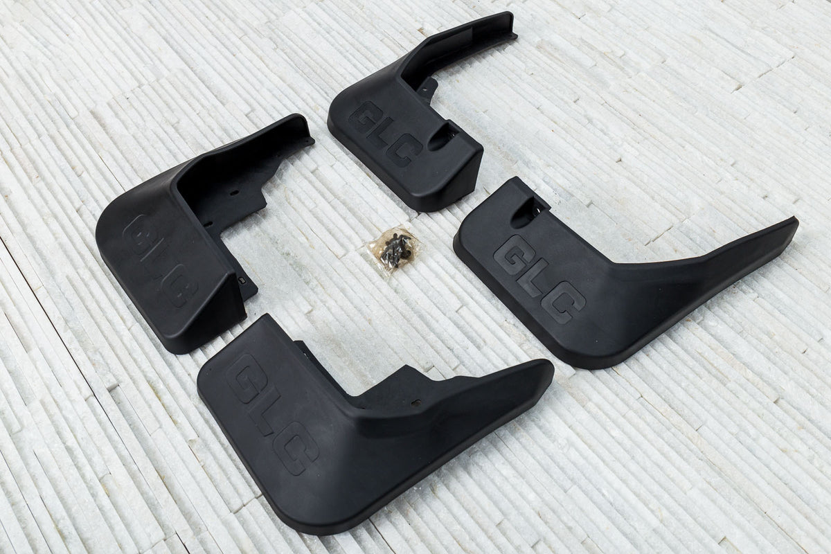 Ven-Tuning skvettlapp til Mercedes GLC (X253) AMG – svart ABS-materiale
