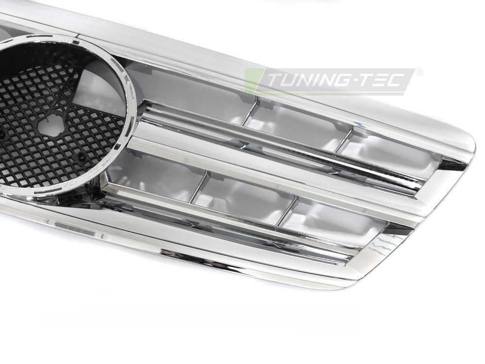 Grill Mercedes S-Klasse W220 02-05 sett fra siden, struktur synlig.