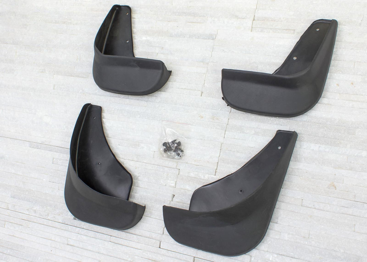 Ven-Tuning skvettlapp til Mazda 3 – svart ABS-materiale