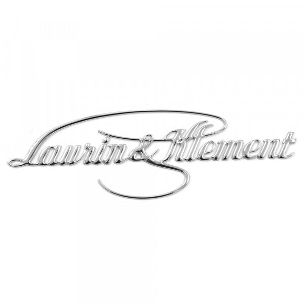 Emblem/logo til Skoda Laurin & Klement Chrome i krom, montert på fender med perfekt passform