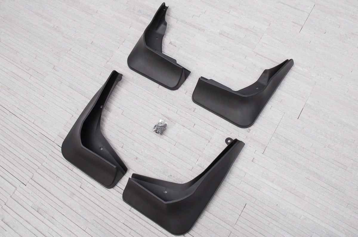 Ven-Tuning skvettlapp til Mercedes GLA (X156) AMG – beskyttelse mot gjørmesprut