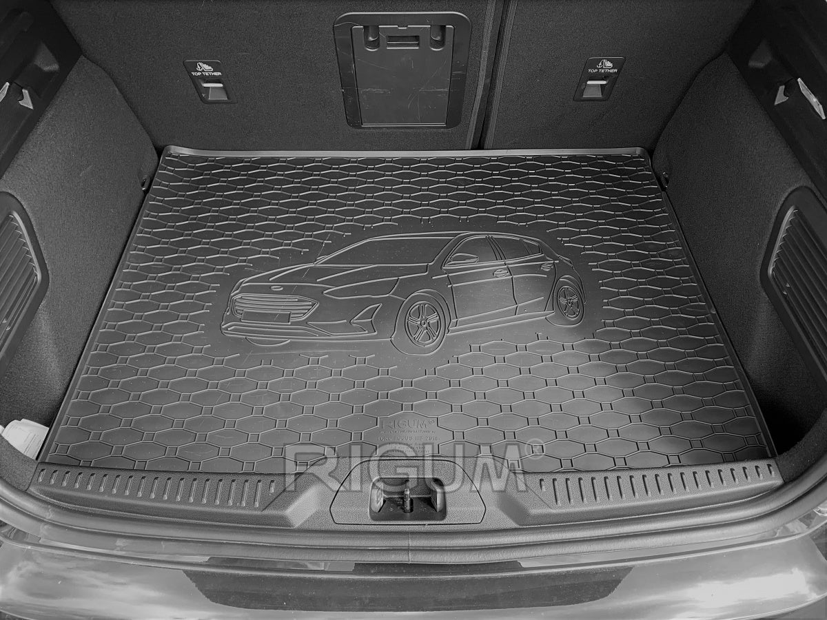 Rigum bagasjeromsmatte til Ford Focus IV Hatchback – høy sidekant 10 mm