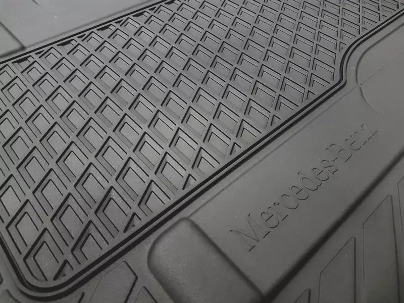 Gulvmatter Mercedes EQV (2020-) – TPE Gummi | Mercedes OEM - nærbilde