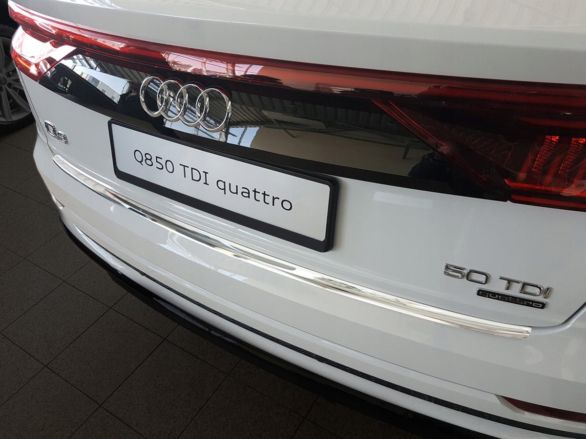 Bakfangerbeskytter Audi Q8 (2018-) – Rustfritt stål - nærbilde