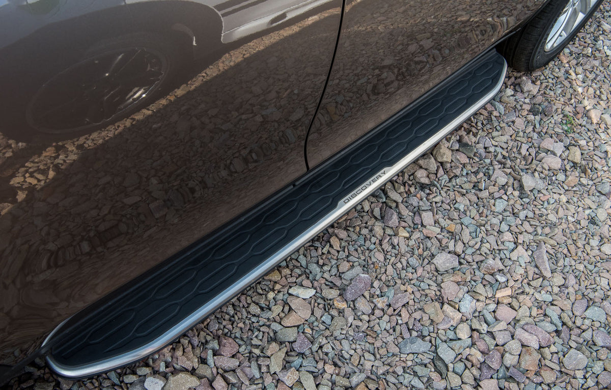 Stigtrinn fra Ventshield til Land Rover Discovery Sport (L550) i aluminium og ABS, enkel montering uten boring
