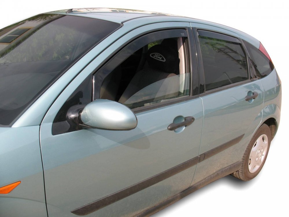 Heko vindavviser til Ford Focus I Hatchback – røykfarget PMMA Plexi
