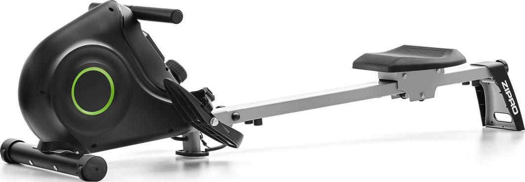 Romaskin med svart og sølv design, grønne detaljer, justerbare fotstøtter og sete på skinne, sett fra siden.