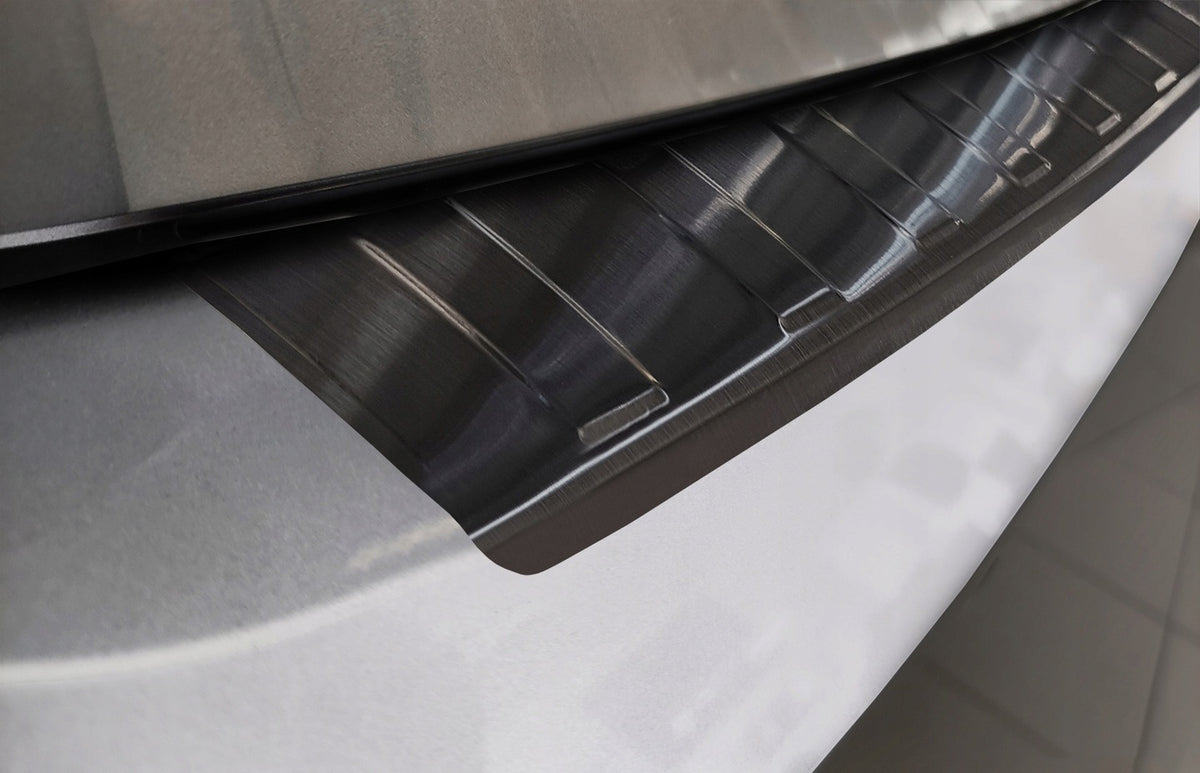 Avisa bakfangerbeskytter til Vw Passat B8 Sedan / Black Edition – enkel 3M-montering