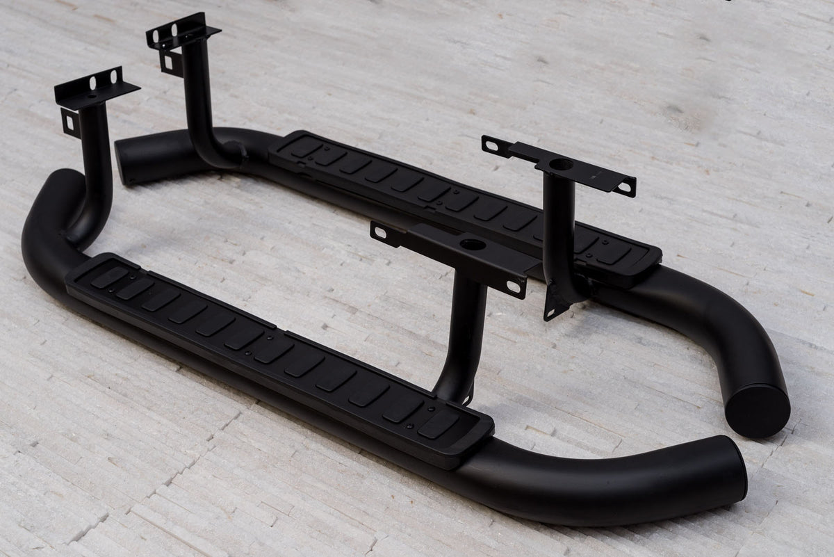 Stigtrinn Land Rover Defender Ventshield (2003-2016) - detaljer