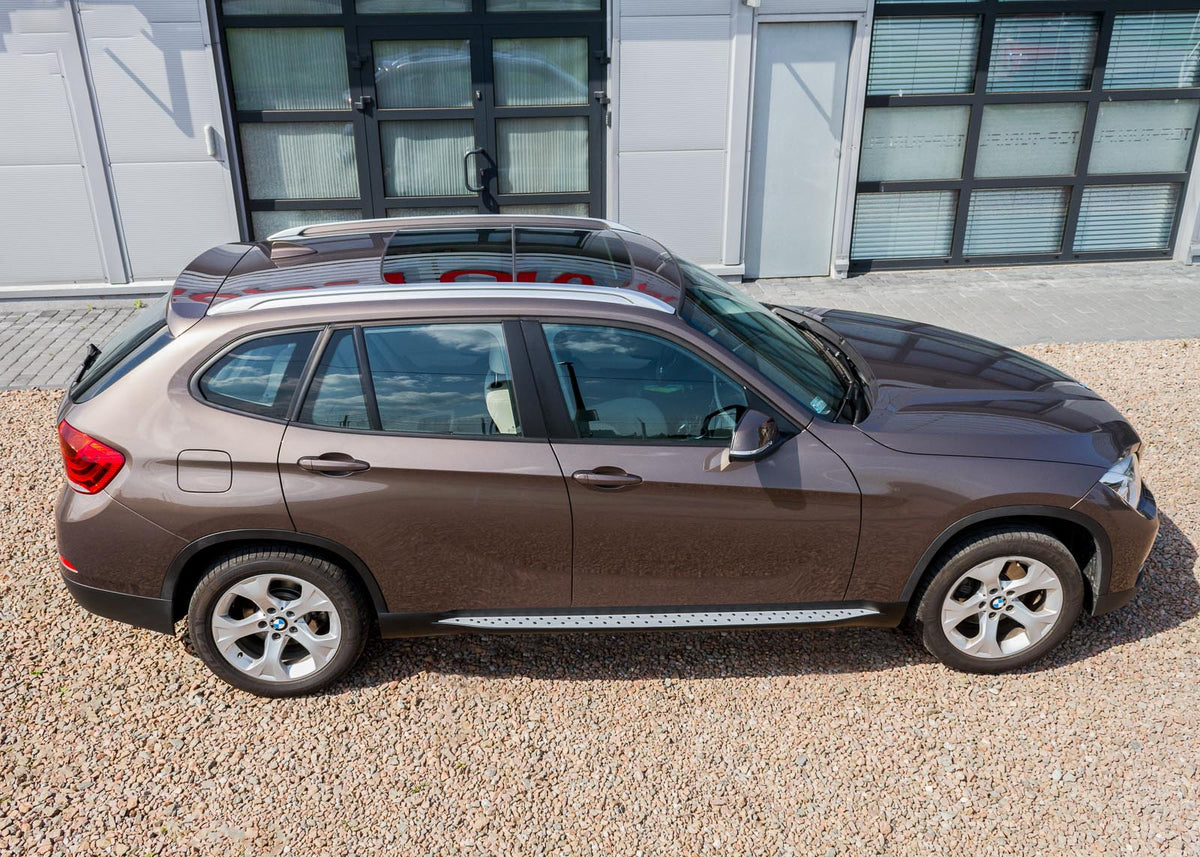 Stigtrinn Bmw X1 (E84) Ventshield (2009-2015) - sett forfra