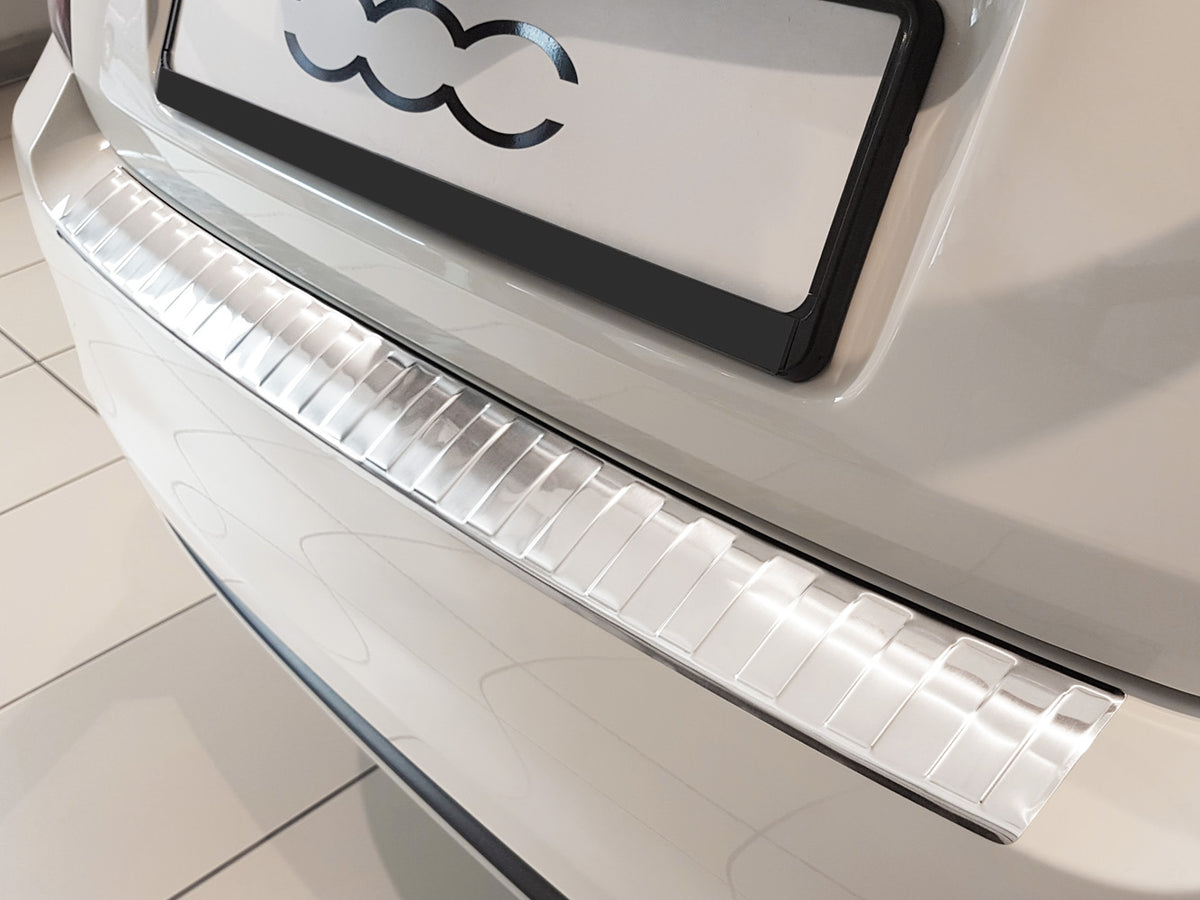 Avisa bakfangerbeskytter til Fiat 500 Facelift / Abarth 500 Hatchback – børstet overflate