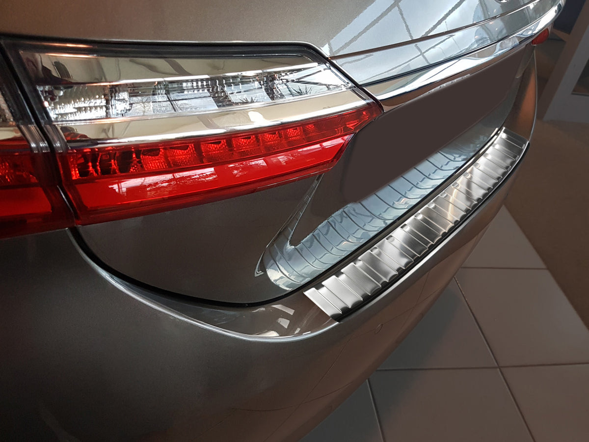 Avisa bakfangerbeskytter til Toyota Corolla XI Sedan Facelift – rustfritt stål