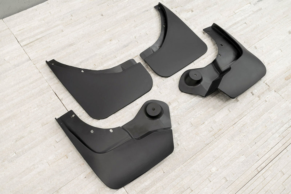 Ven-Tuning skvettlapp til Dacia Duster I – svart ABS