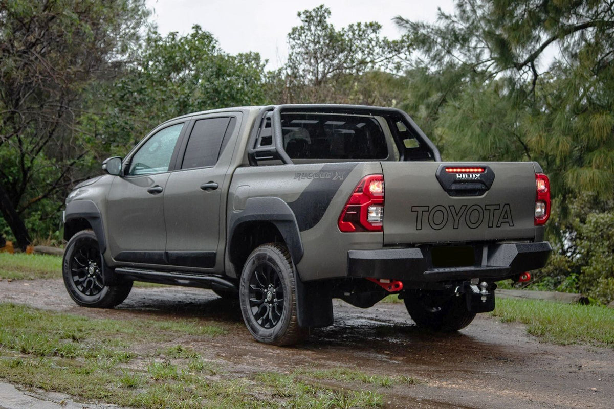 Ven-Tuning skvettlapp til Toyota Hilux VIII – til fram- og bakhjul