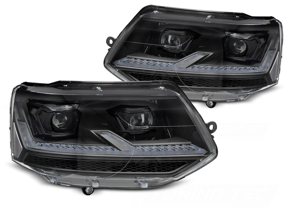 Frontlykter Full LED Black Sequential DRL til VW T5.1 10-15 sett rett forfra på hvit bakgrunn.
