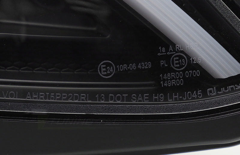 Mercedes W205 14-18 LED frontlykter svart