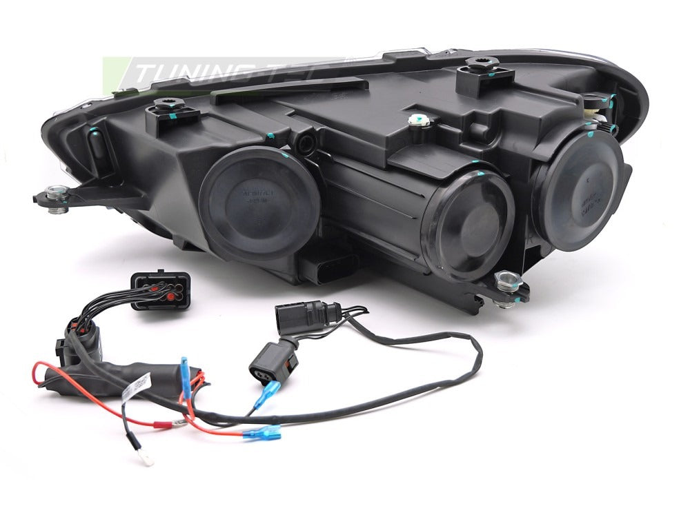 Frontlykter VW Scirocco III 08-14 med festedetaljer og kontakt