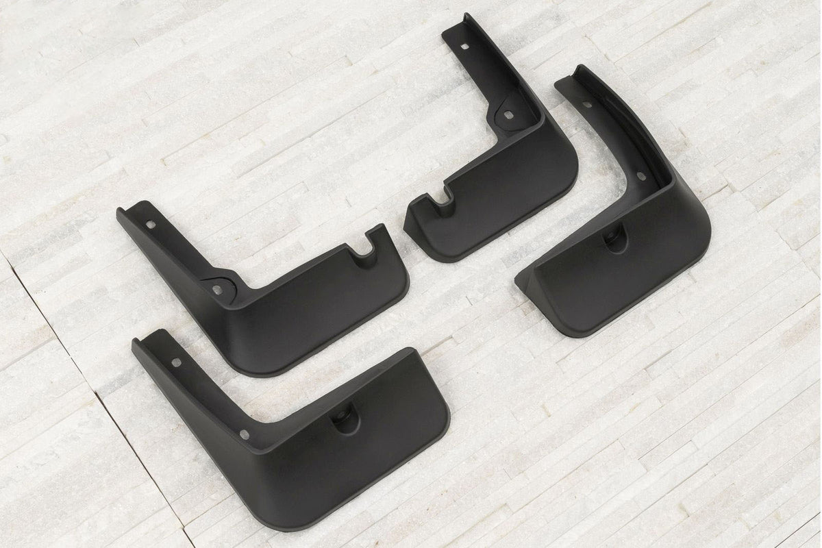 Ven-Tuning skvettlapp til Hyundai ELANTRA – svart ABS