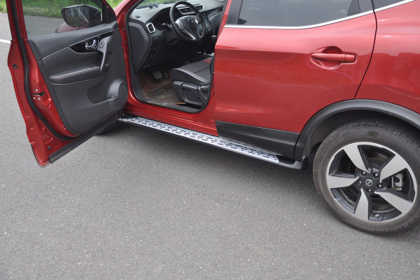 Stigtrinn fra Ventshield til Nissan Qashqai (J11) i aluminium og ABS, enkel montering