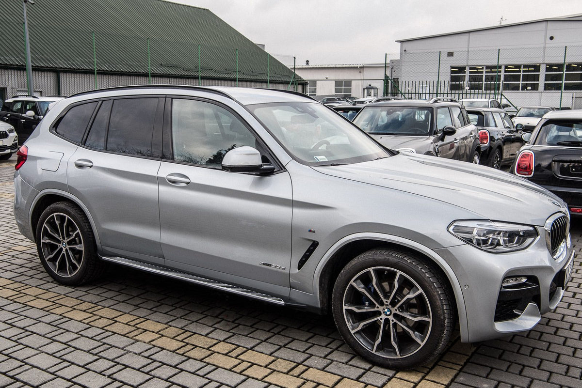 Stigtrinn Bmw X3 (G01) Ventshield (2017-2024) - sett forfra
