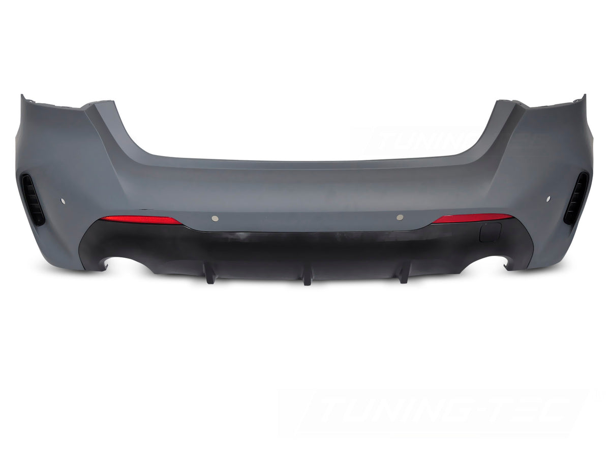 Bakfanger Sport Look PDC (Dual Exhaust) til BMW F40 19-24 sett rett forfra på hvit bakgrunn.
