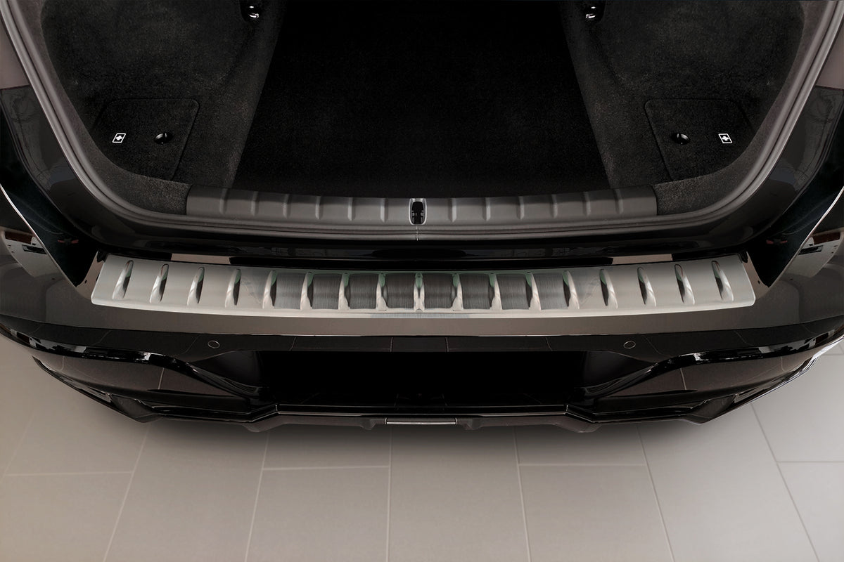 Bakfangerbeskytter Bmw 7 (G70) M Pakke / Silver (2022-) – Rustfritt stål - detaljer