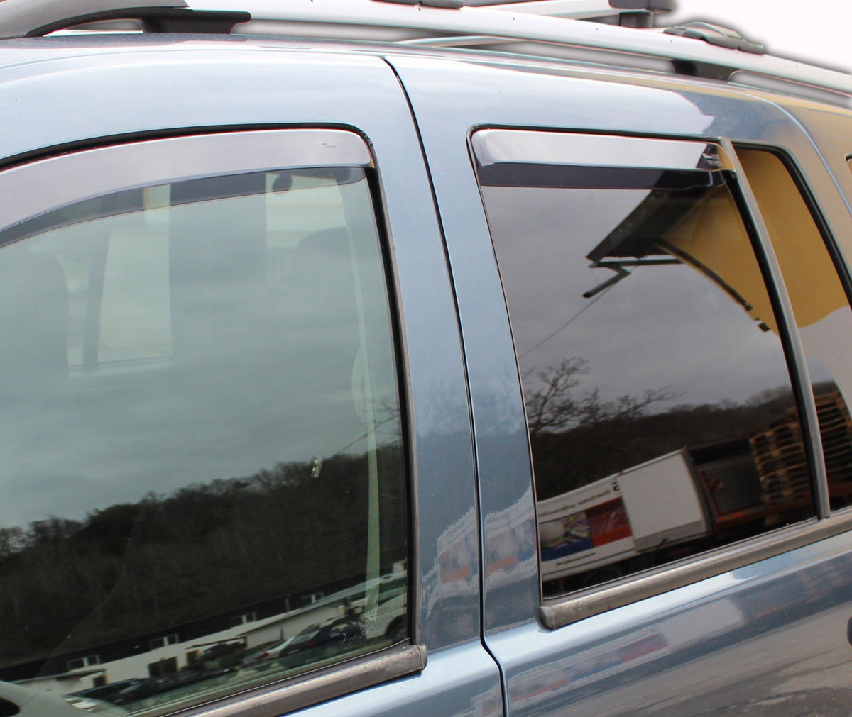 Vindavviser Jeep Grand Cherokee II (WJ) (1998-2005) – PMMA Plexi - nærbilde