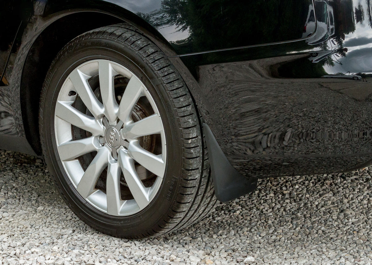 Ven-Tuning skvettlapp til Audi A4 B8 – svart ABS-materiale