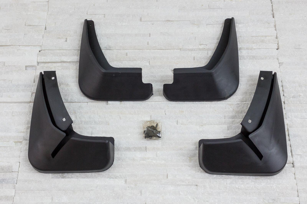 Ven-Tuning skvettlapp til Ford Fiesta Mk6 Sedan – ABS-plast