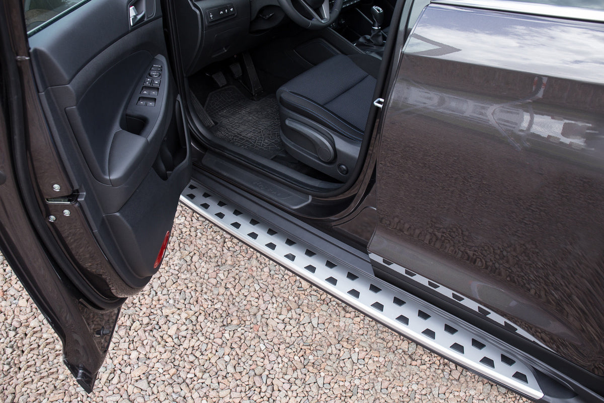Stigtrinn Hyundai Tucson Ventshield (2015-2020) - sett bakfra