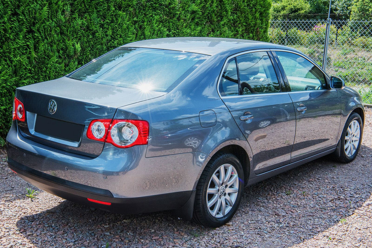 Skvettlapp Vw JETTA pre-facelift (2010-2014) – ABS - detaljer