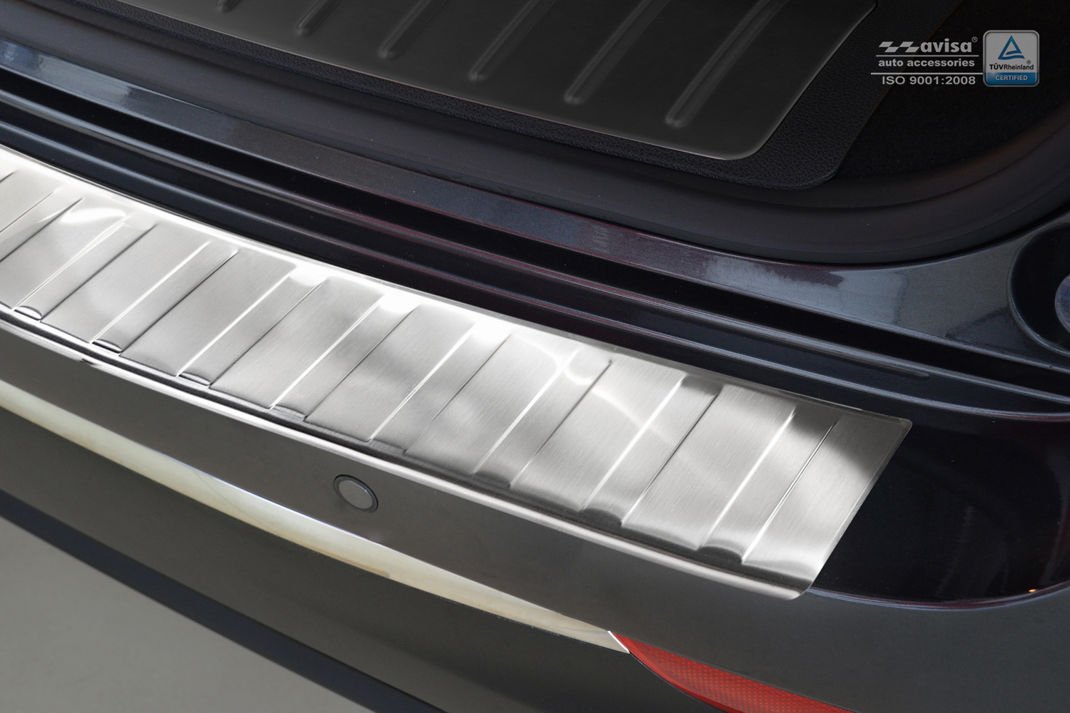 Bakfangerbeskytter Kia OPTIMA SW / Optima SW PHEV Hybrid (2016-2020) – rustfritt stål - detaljer