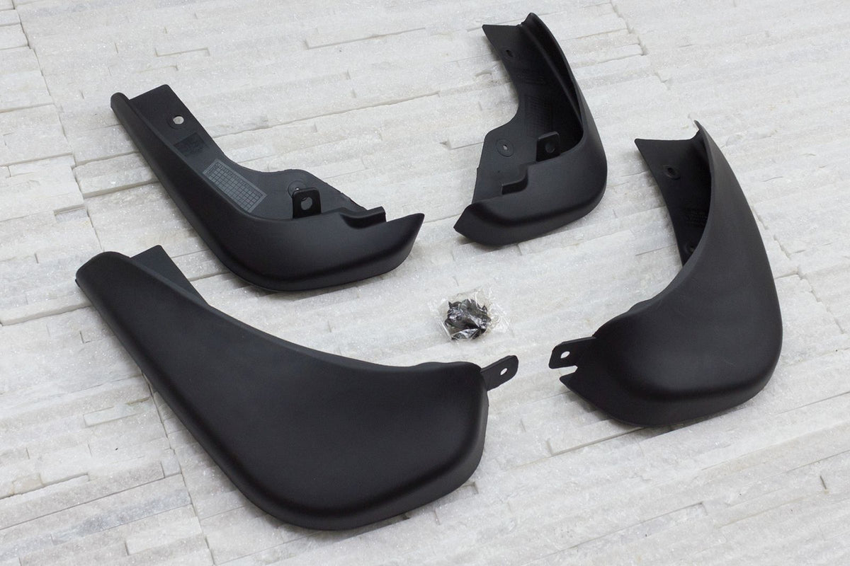 Ven-Tuning skvettlapp til Nissan JUKE pre-facelift – svart ABS