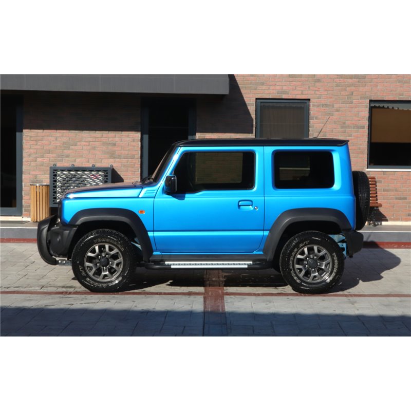 Stigtrinn Suzuki Jimny ARP (2018-) - nærbilde