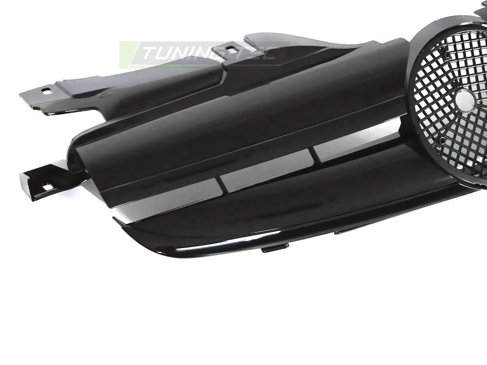 Grill Mercedes SLK R170 96-04 sett fra siden, struktur synlig.