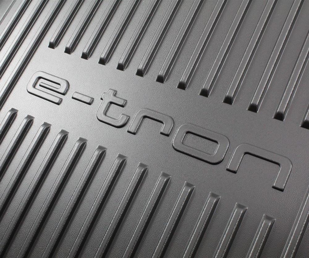 VAG OEM bagasjeromsmatte til Audi e-tron / Q8 e-tron – antiskli egenskap