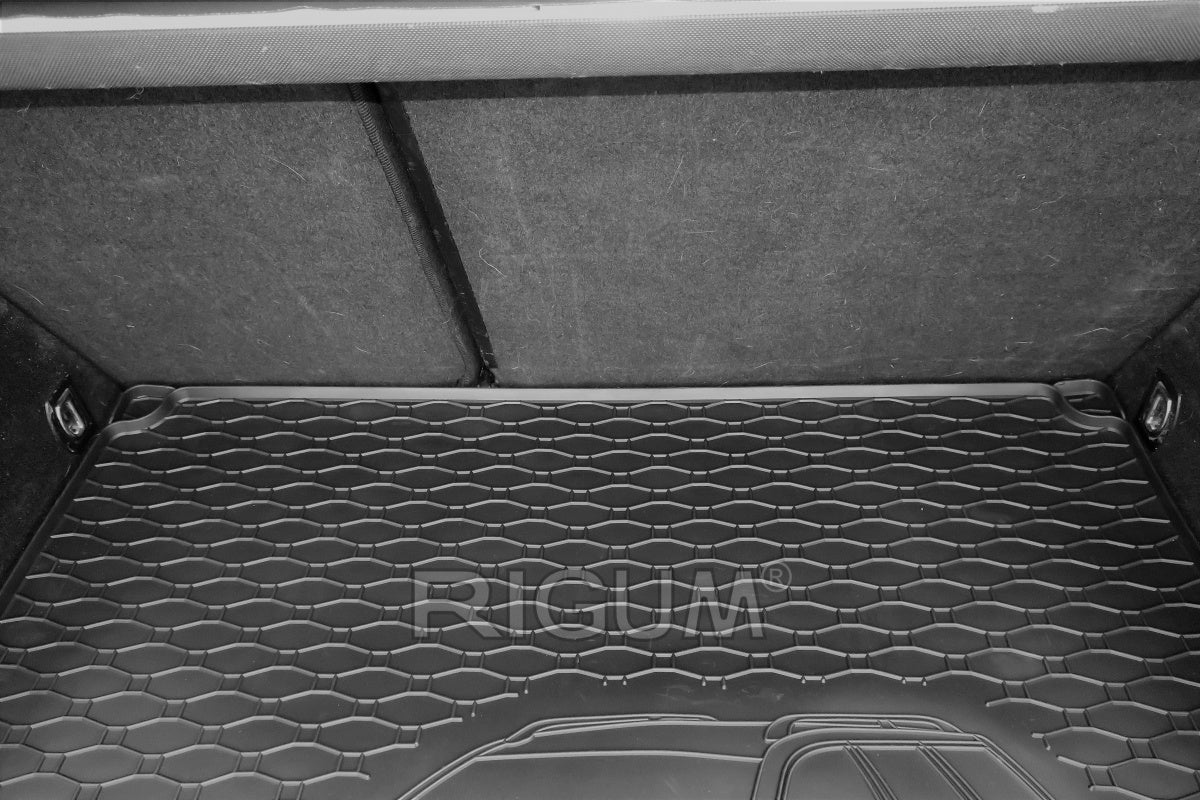 Rigum bagasjeromsmatte til Vw Passat Variant – 10 mm sidekant i svart titanium