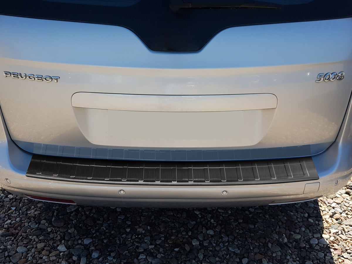 Avisa bakfangerbeskytter til Peugeot 5008 I – sølv børstet overflate