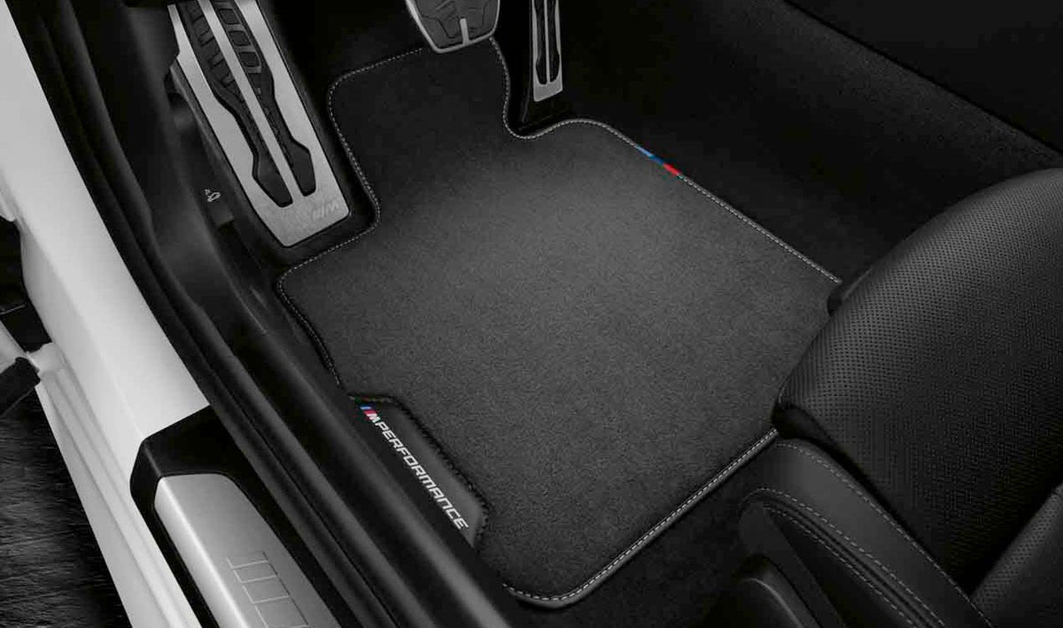 BMW OEM stoffmatter til Bmw X1 (F48) / X2 (F39) / X1 III (U11) / iX1 (U11 BEV) – M Performance logo